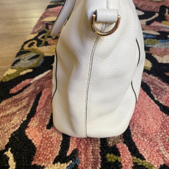 Tory Burch 'Medium Bombe T' Satchel in Soft White - Picture 9 of 12